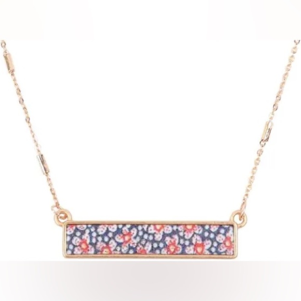 NWT Riah fashion bar necklace floral